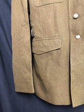 Lade das Bild in den Galerie-Viewer, Grade 1 Used British Army No.2 Dress Uniform Jacket - Size 37" Chest - The Militaria Shop
