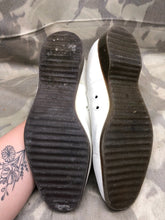 Load image into Gallery viewer, Genuine British Army Women's White Summer Shoes - WW2 Pattern - Size 8L - The Militaria Shop