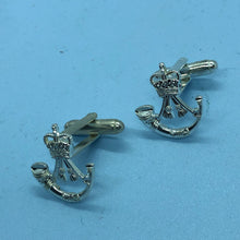 Charger l'image dans la galerie, British Army Light Infantry Regiment Cufflinks Set - The Militaria Shop