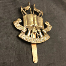 Charger l'image dans la galerie, Original British Army Cap/Beret Badge - Army Education Corps AEC - The Militaria Shop
