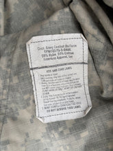 Charger l'image dans la galerie, Surplus US Army ACU Combat Uniform Jacket-Large X Long - The Militaria Shop