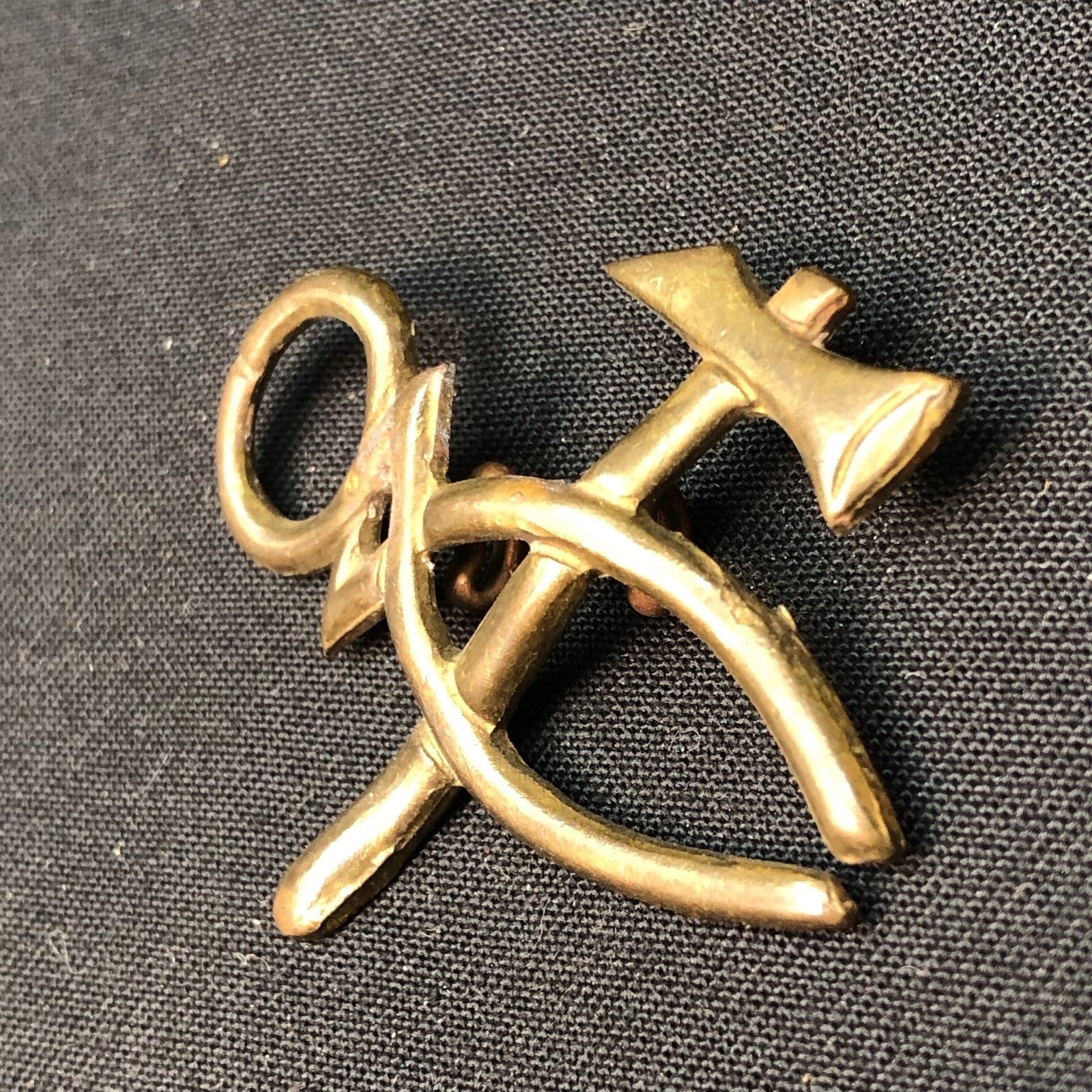 Original British Army WW1 / WW2 Artificers Trade Sleeve Badge - The Militaria Shop