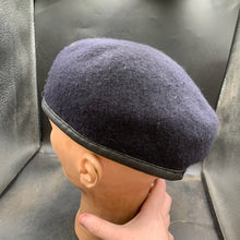 Lade das Bild in den Galerie-Viewer, Genuine British Army Forces All Regiment Wool Beret - Size 62 - The Militaria Shop