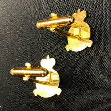 Lade das Bild in den Galerie-Viewer, British RAF Fighter Command Military Cufflinks Set - The Militaria Shop