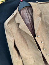Charger l'image dans la galerie, Grade 1 British Army FAD No2 Dress Uniform Jacket - Size 162/92/72 - The Militaria Shop