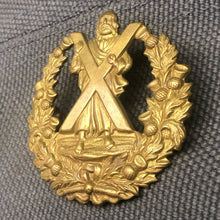 Load image into Gallery viewer, Original WW2 British Army Cap Badge - Cameron Highlanders - The Militaria Shop