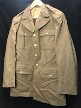 Lade das Bild in den Galerie-Viewer, Original WW2 US Army Class A Dress Jacket - Private Ryan Prop - 39" Long - The Militaria Shop