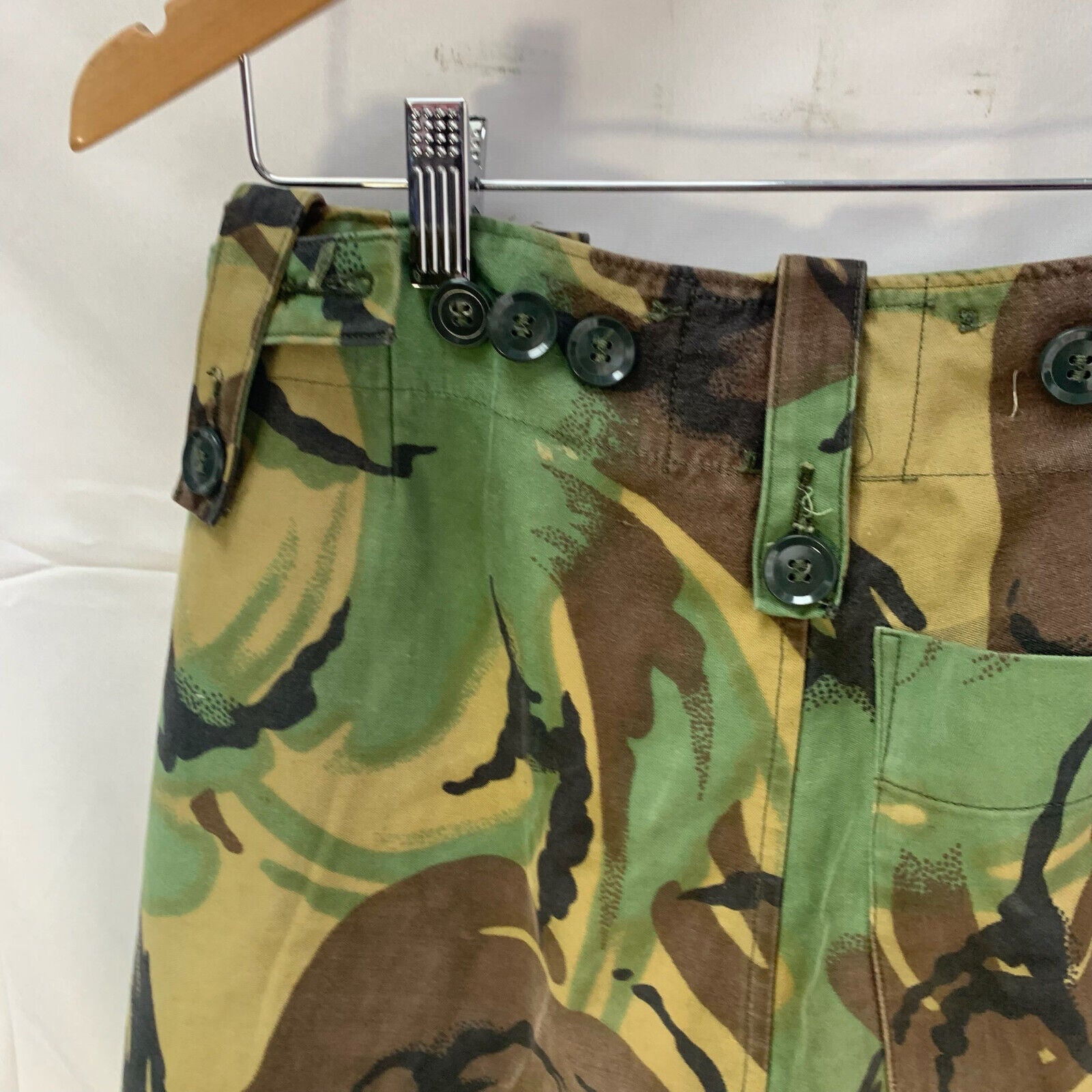 Genuine British Army 68 Pattern DPM Jungle Camouflaged Trousers - Size 30" Waist - The Militaria Shop