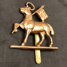 Charger l'image dans la galerie, Original British Army Cap/Beret Badge - Queen's Royal Regiment (West Surrey) - The Militaria Shop