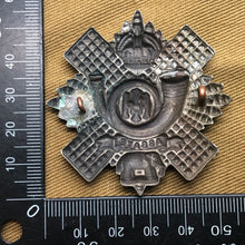 Load image into Gallery viewer, Original WW1 British Army Highland Light Infantry Cap Badge - The Militaria Shop