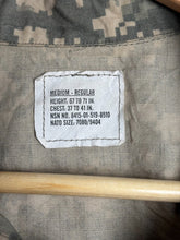 Charger l'image dans la galerie, Surplus US Army ACU Combat Uniform Jacket-Medium Regular - The Militaria Shop