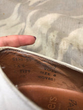 Load image into Gallery viewer, Genuine British Army Women's White Summer Shoes - WW2 Pattern - Size 8L - The Militaria Shop