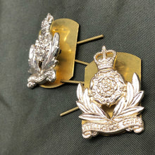 Load image into Gallery viewer, Genuine British Army Intelligence Corps Collar Badges Pair - The Militaria Shop