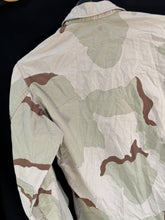 Load image into Gallery viewer, Gulf War US Army DCU Camouflaged Combat Field Coat/Jacket - Small/Regular - The Militaria Shop