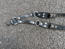 Lade das Bild in den Galerie-Viewer, Original German Army Leather Equipment Y-Straps - The Militaria Shop