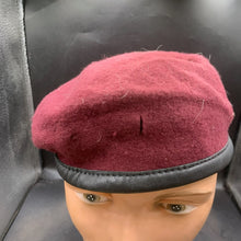 Lade das Bild in den Galerie-Viewer, Genuine British Army Airborne Forces Paratrooper Beret - Size 56 - The Militaria Shop