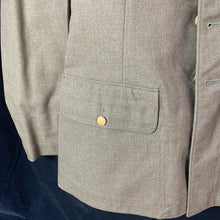 Lade das Bild in den Galerie-Viewer, Original WW2 US Army Class A Dress Jacket 1940 - Private Ryan Prop - 36" Regular - The Militaria Shop