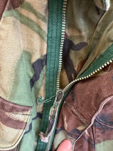 Load image into Gallery viewer, Genuine British Army Surplus DPM Camouflaged 1968 Pattern Smock - Size 7 - 38" - The Militaria Shop