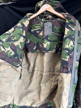 Load image into Gallery viewer, British Army DPM Camouflaged jacket Smock Windproof -Size 160/104 - The Militaria Shop