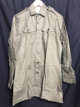 Charger l'image dans la galerie, Genuine British Army OD Green General Service Working Shirt - 40" Chest - The Militaria Shop