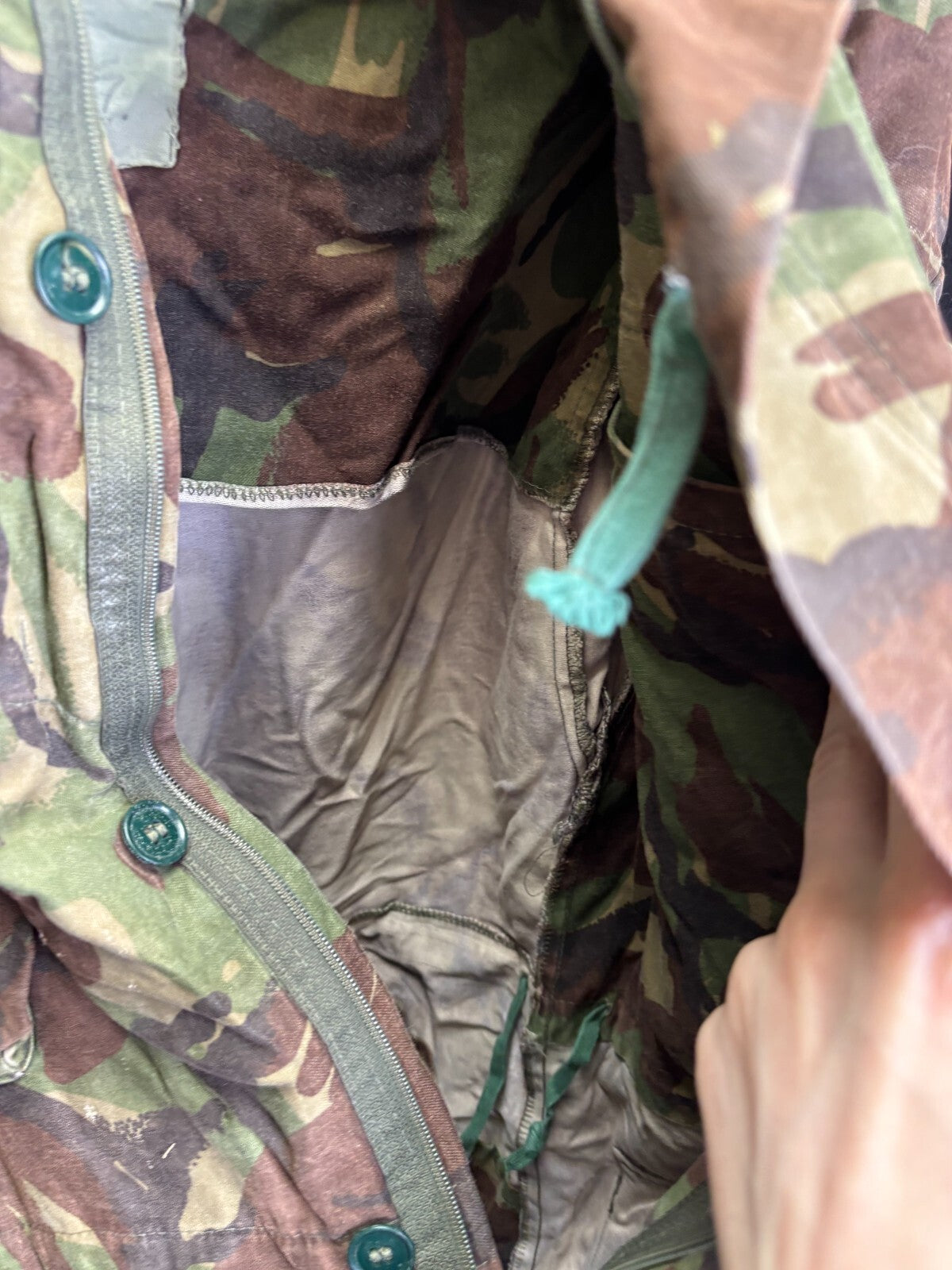 Surplus British Army DPM Pattern Camouflaged Smock Combat-180/96 - The Militaria Shop