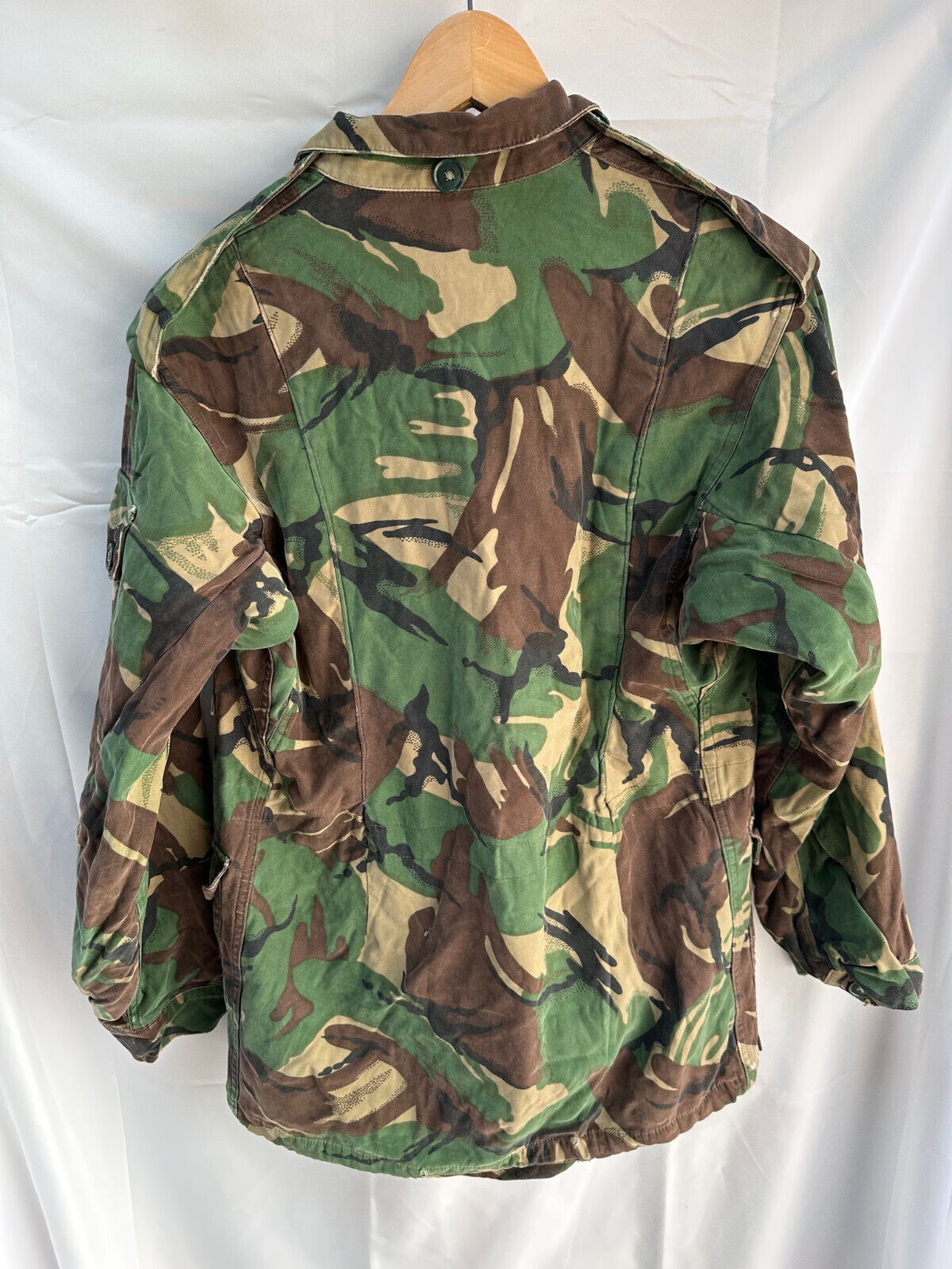 Genuine British Army Surplus DPM Camouflaged 1968 Pattern Smock - Size 36" Chest - The Militaria Shop