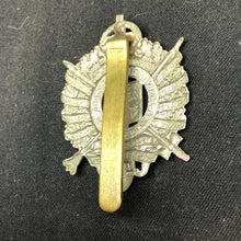 Load image into Gallery viewer, Original WW1 British Army Cap Badge - London Rifle Brigade - The Militaria Shop