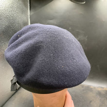 Lade das Bild in den Galerie-Viewer, Genuine British Army Forces All Regiment Wool Beret - Size 57 - The Militaria Shop
