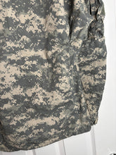 Charger l'image dans la galerie, Surplus US Army ACU Combat Uniform Jacket-Small Regular - The Militaria Shop
