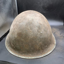 Lade das Bild in den Galerie-Viewer, Original WW2 British/Canadian Army Mk3 Turtle Combat Helmet - The Militaria Shop