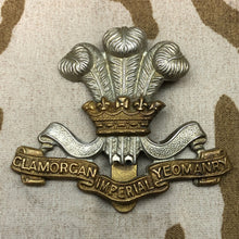 Charger l'image dans la galerie, Original WW1 British Army Cap Badge - Glamorgan Imperial Yeomanry - The Militaria Shop