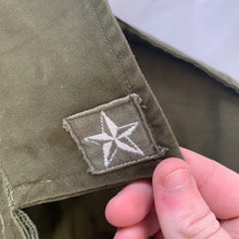 Charger l'image dans la galerie, Genuine Italian Army OD Green Combat Jacket - Size 38" Chest - The Militaria Shop