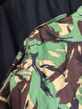 Lade das Bild in den Galerie-Viewer, Genuine Army Surplus British DPM Camouflaged Combat Smock Jacket - Size 170/104 - The Militaria Shop