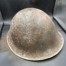 Charger l'image dans la galerie, Original WW2 British/Canadian Army Mk3 Turtle Combat Helmet - The Militaria Shop