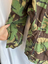 Load image into Gallery viewer, Genuine British Army Surplus DPM Camouflaged 1968 Pattern Smock - Size 36" Chest - The Militaria Shop