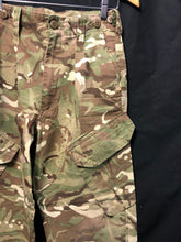 Charger l'image dans la galerie, British Army Surplus MTP Camo Combat Trousers - Size 75/76/92 - The Militaria Shop