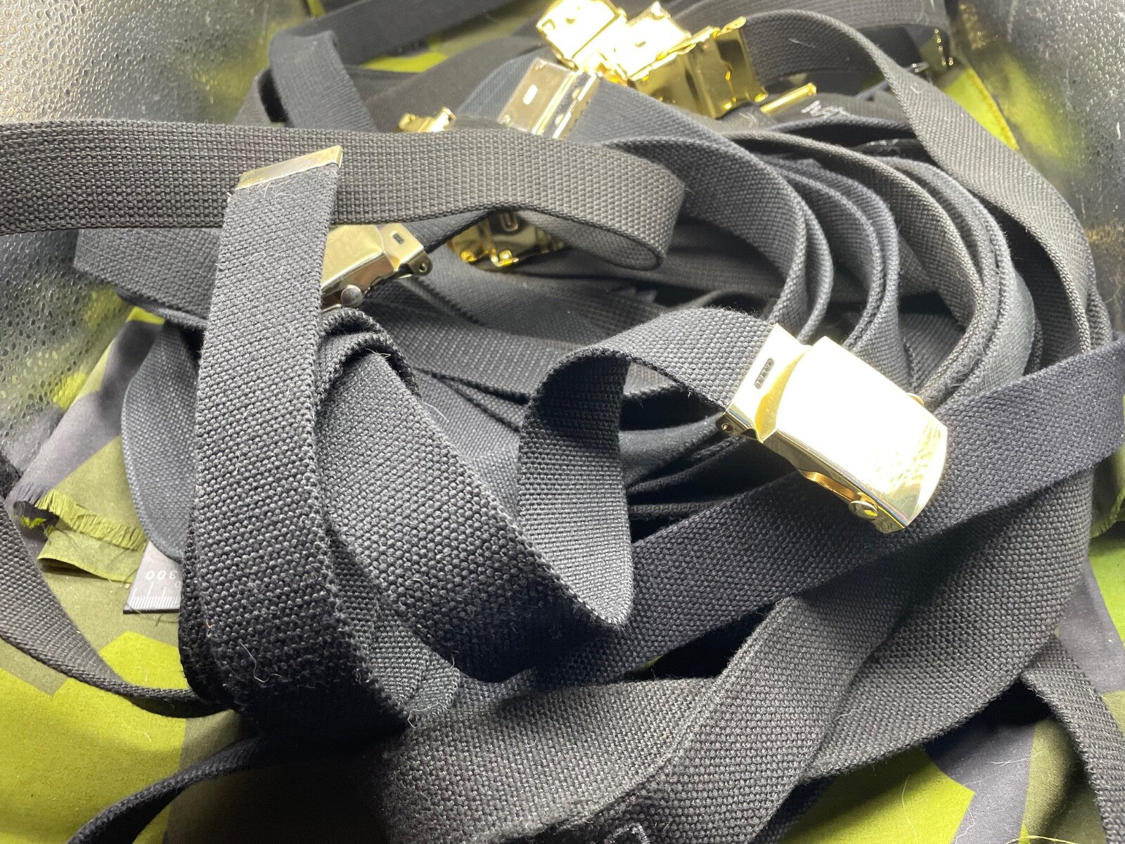 1 x Original British Royal Navy Working Belt with Brass Buckle - 30mm x 100cm - The Militaria Shop