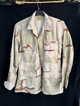 Lade das Bild in den Galerie-Viewer, Gulf War US Army DCU Camouflaged Combat Field Coat/Jacket - Medium/Regular - The Militaria Shop