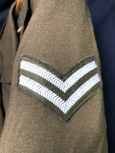 Load image into Gallery viewer, Grade 1 Used British Army No.2 Dress Uniform Jacket - Size 176/100/84 - The Militaria Shop