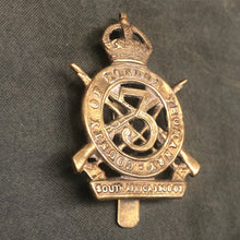 Load image into Gallery viewer, Original WW1 British Army 3rd County of London Yeomanry Sharpshooters Cap Badge - The Militaria Shop
