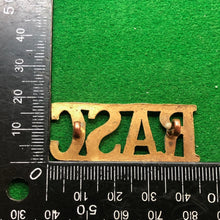 Load image into Gallery viewer, Original WW2 British Army Brass Shoulder Title - RASC Royal Army Service Corps - The Militaria Shop