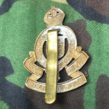 Load image into Gallery viewer, Original WW2 British Army Royal Army Ordnance Corps Cap Badge - Kings Crown - The Militaria Shop
