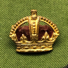 Lade das Bild in den Galerie-Viewer, Original WW1/WW2 British Army Rank Crown - The Militaria Shop