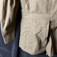 Lade das Bild in den Galerie-Viewer, Original WW2 US Army Class A Dress Jacket 1942 - Private Ryan Prop - 38" Regular - The Militaria Shop