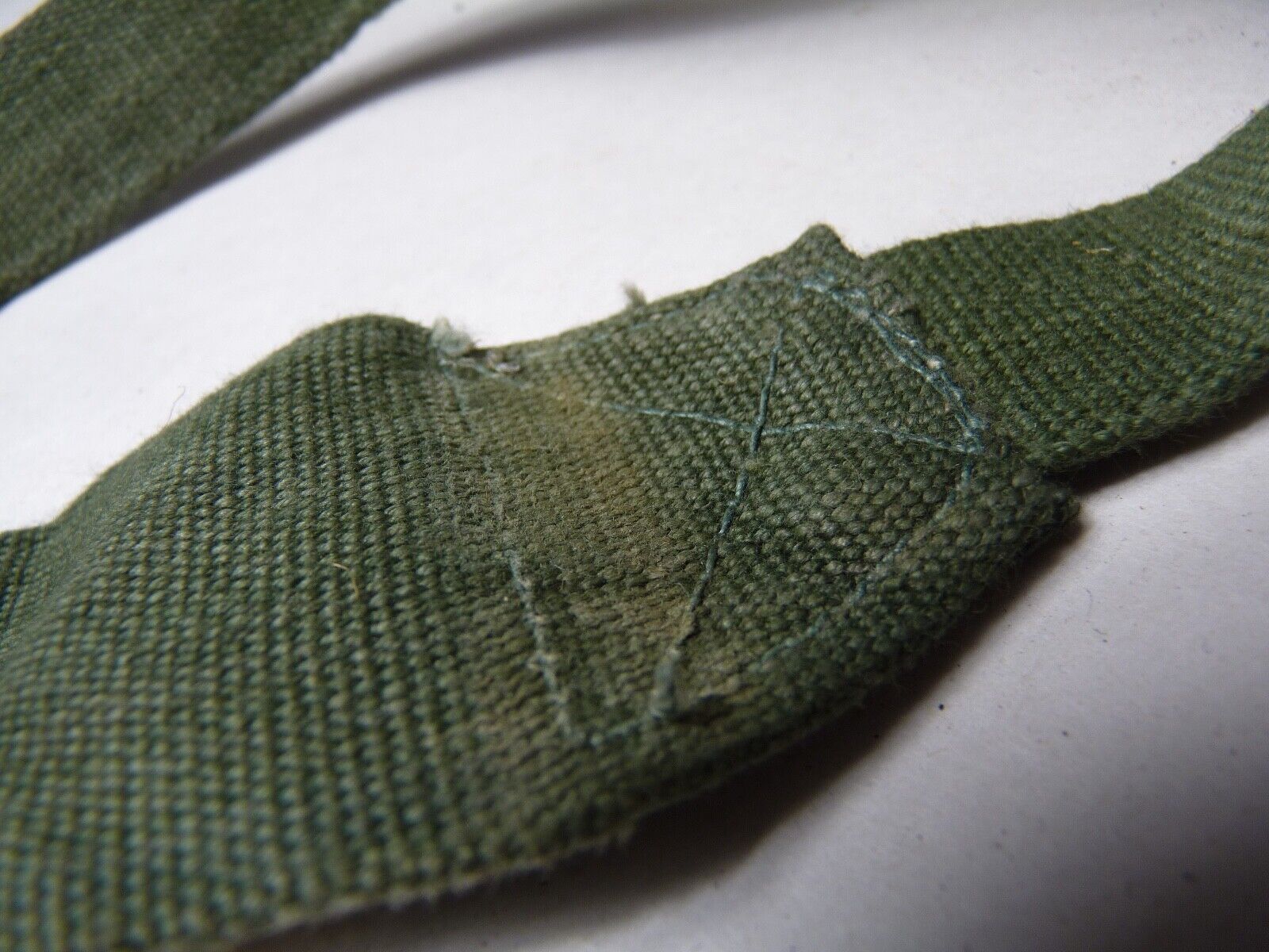Original WW2 British Army 44 Pattern Shoulder / Extended Equipment Strap - 1945 - The Militaria Shop