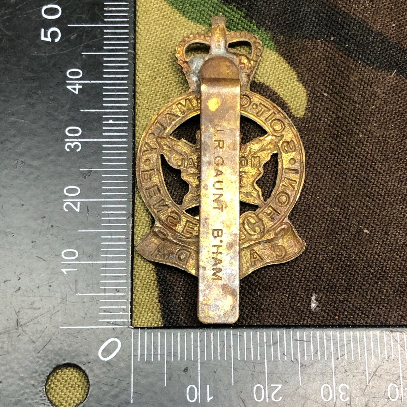 Original Canadian Army Royal Montreal Regiment Beret / Cap Badge - The Militaria Shop
