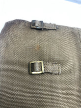 Charger l'image dans la galerie, Original WW2 British Army 37 Pattern Despatch Riders High Sided Single Spat 1942 - The Militaria Shop