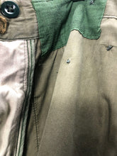 Charger l'image dans la galerie, Genuine British Army 68 Pattern DPM Trousers - Size 28" Waist - The Militaria Shop