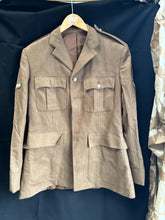 Lade das Bild in den Galerie-Viewer, Grade 1 British Army FAD No2 Dress Uniform Jacket - Size 182/108/100 - The Militaria Shop