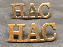 Load image into Gallery viewer, Original WW1 British Army Brass Shoulder Titles - Honourable Artillery Company - The Militaria Shop